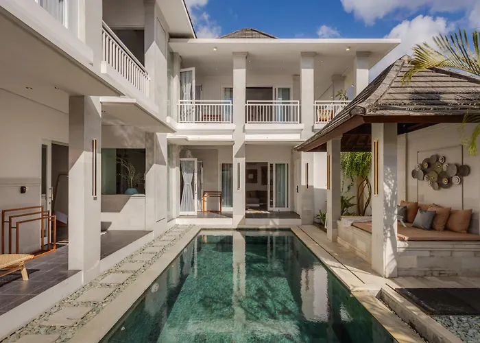 Villa Lumieraa - Kuta Luxury
